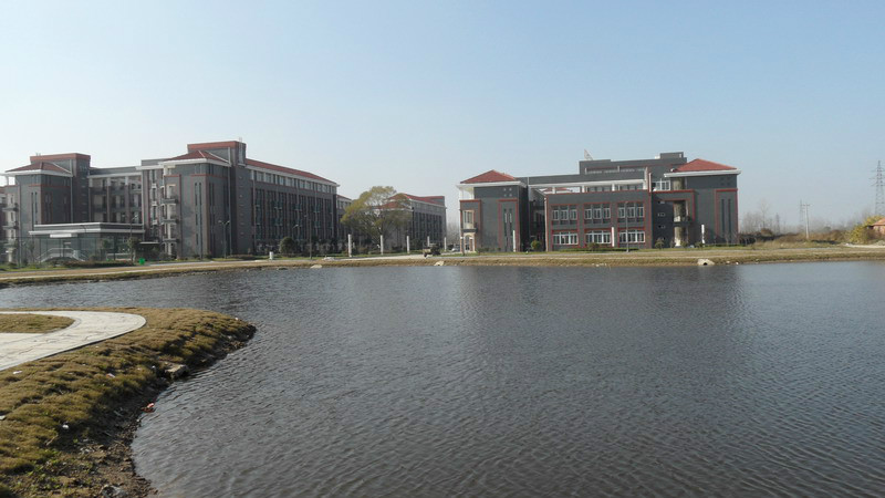  p>江苏省涟水中学(jiangsu lianshui high school)始建于1928年9月