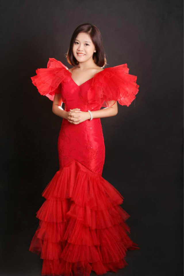  p>朗嘎拉姆,1999年4月30日出生于泰国甘烹碧府西瓜河村,泰籍华裔女