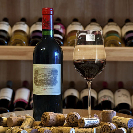  p>拉菲红酒 i>( /i> b> i>ch  teau lafite-rothschild /i> /b> i>) 