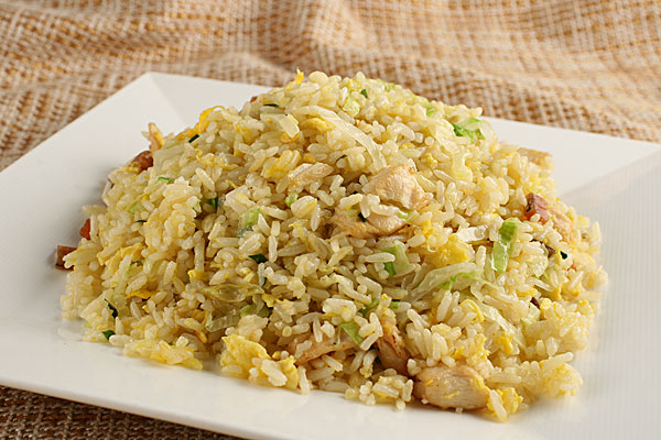 金黄咸鱼鸡粒炒饭