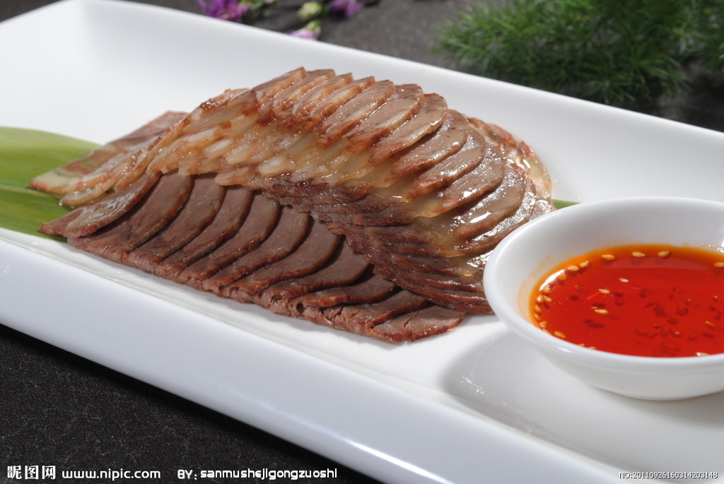  p>牛腱,牛腿上的肉,富含 a href="#" data-lemmaid="15720446">肌肉