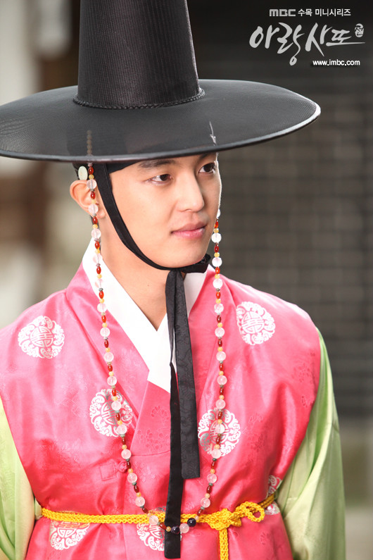  p>延宇振(         )1984年7月5日出生于韩国江原道江陵市,韩国男