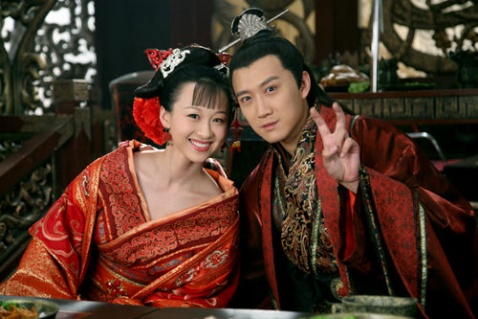  p>电视剧《母仪天下》是由 a target="_blank" href="/item/黄健中