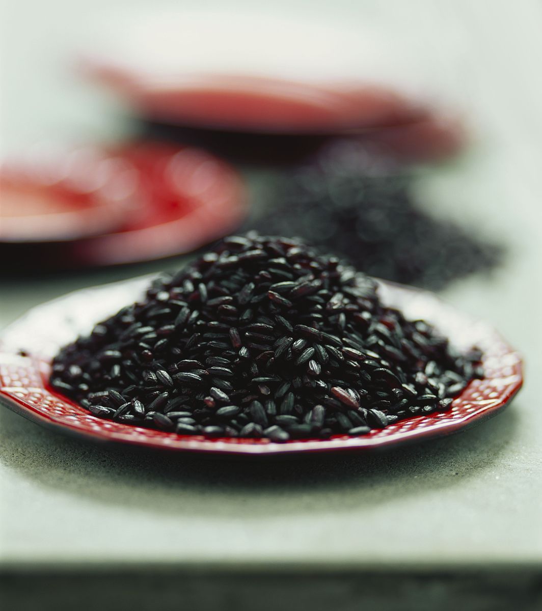  p>黑糯米即紫米,紫米是 a href="#" data-lemmaid="21285">水稻 /a>