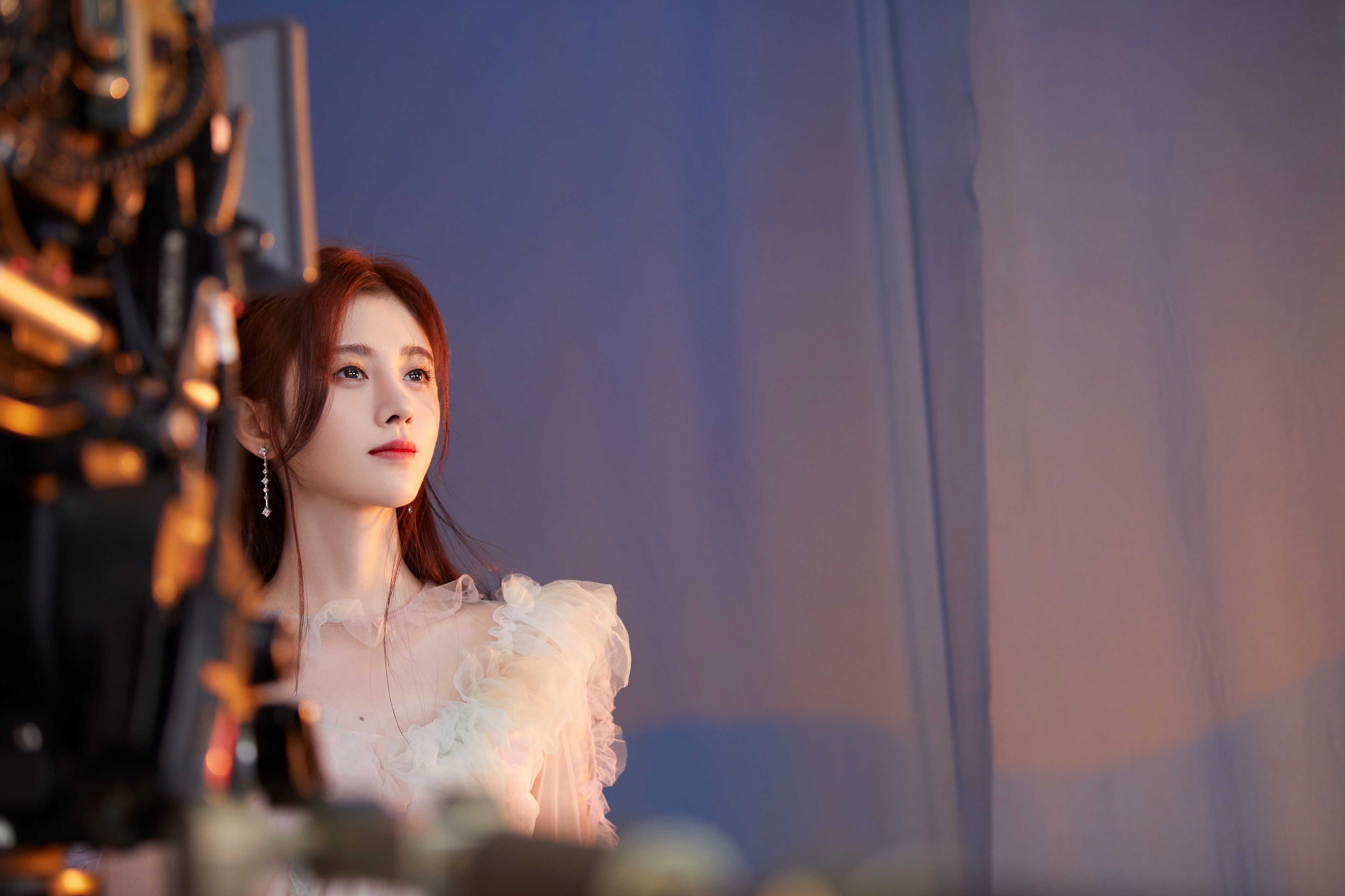  p>鞠婧祎(kiku),1994年6月18日出生于四川省遂宁市,中国内地影视女