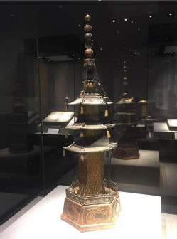 鎏金银塔（朝阳北塔出土）