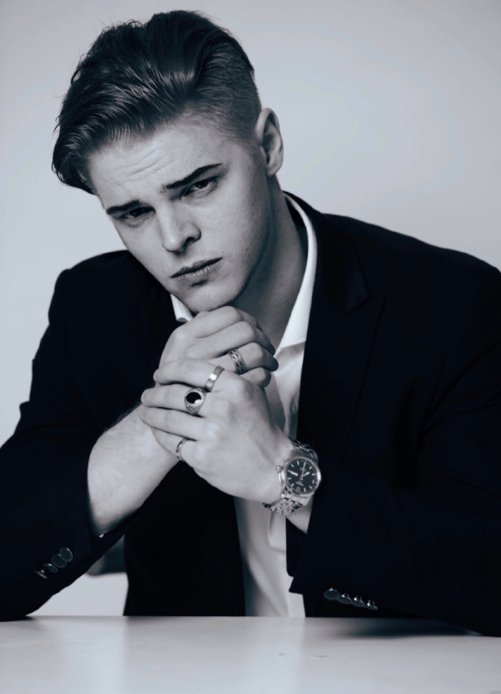 ="gnwrrc3h70">芮丹尼,11月28日出生于拉脱维亚里加,拉脱维亚电影演员