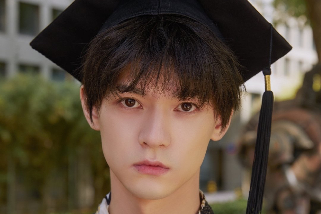  p data-id="gncn9fjslg">张家硕,1998年12月31日出生于山东省寿光市