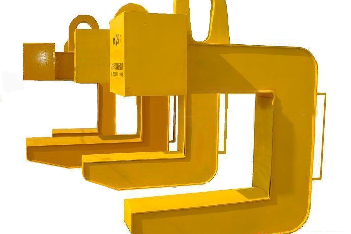  p data-id="gn81sscf3f">钢卷吊具是专门用于吊装钢卷的吊装工具