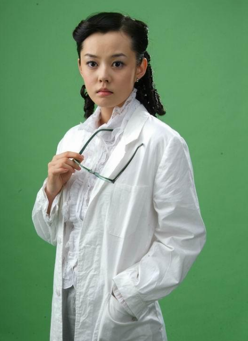 寒冰演员:刘一含20世纪30年代中国的江南某城的法医.