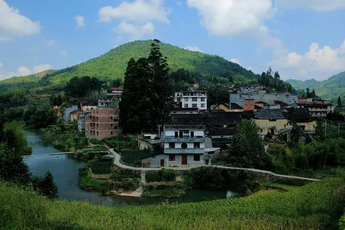  p>镇前镇,隶属于福建省南平市政和县,地处 a target="_blank" href="