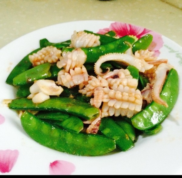 鲜鱿炒荷兰豆