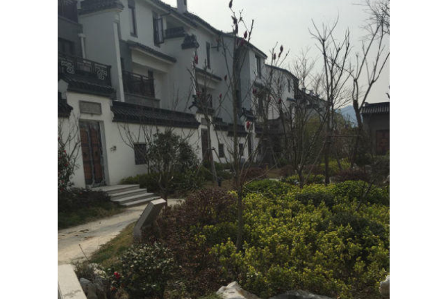  p>金山别墅位于苏州市吴中木渎,由 a target="_blank" href="/item