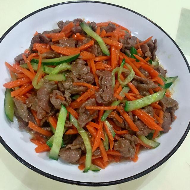 牛肉丝炒胡萝卜