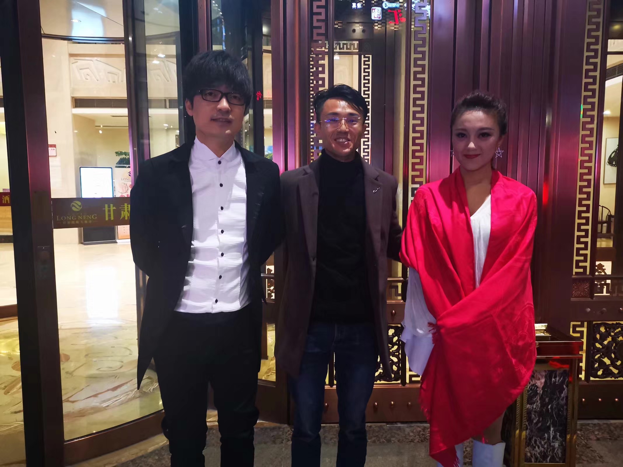  p>马如龙,1988年出生于 a target="_blank" href="/item/甘肃/226159