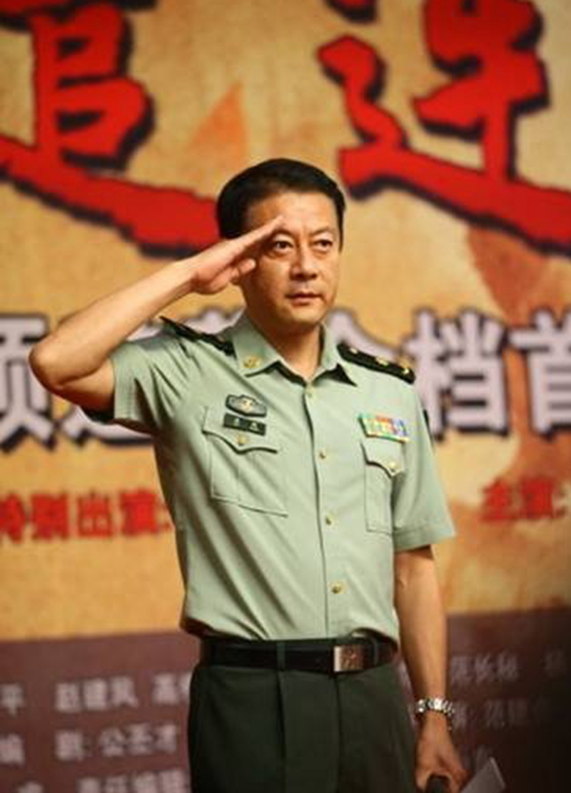 59岁巫刚曾是修船工，将演戏当事业，与演员妻子离婚，至今独身_百科TA说