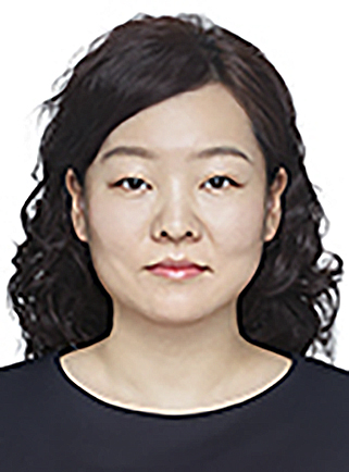 张奕