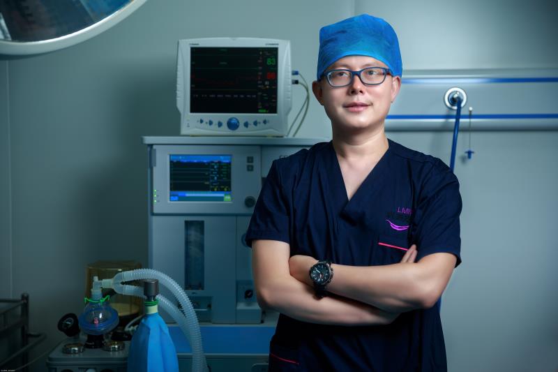 class="ref" data-ctrid="1ntceczn">夏磊,男,贵阳利美康医院医生