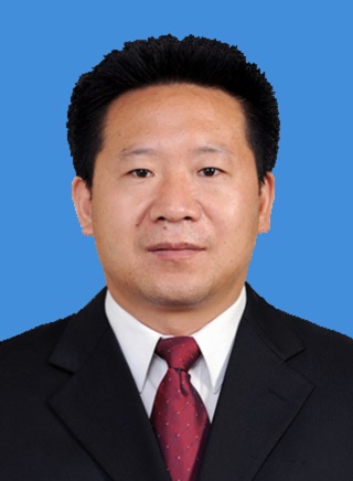  p>郑雪峰,男,土家族, 1973年2月出生,湖北省宜昌市五峰县人.