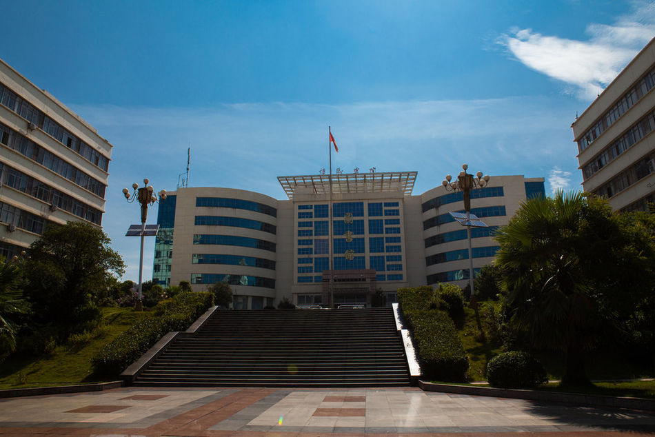  p data-id="gnbuo1r2cp">萍乡学院(pingxiang university)坐落于江西