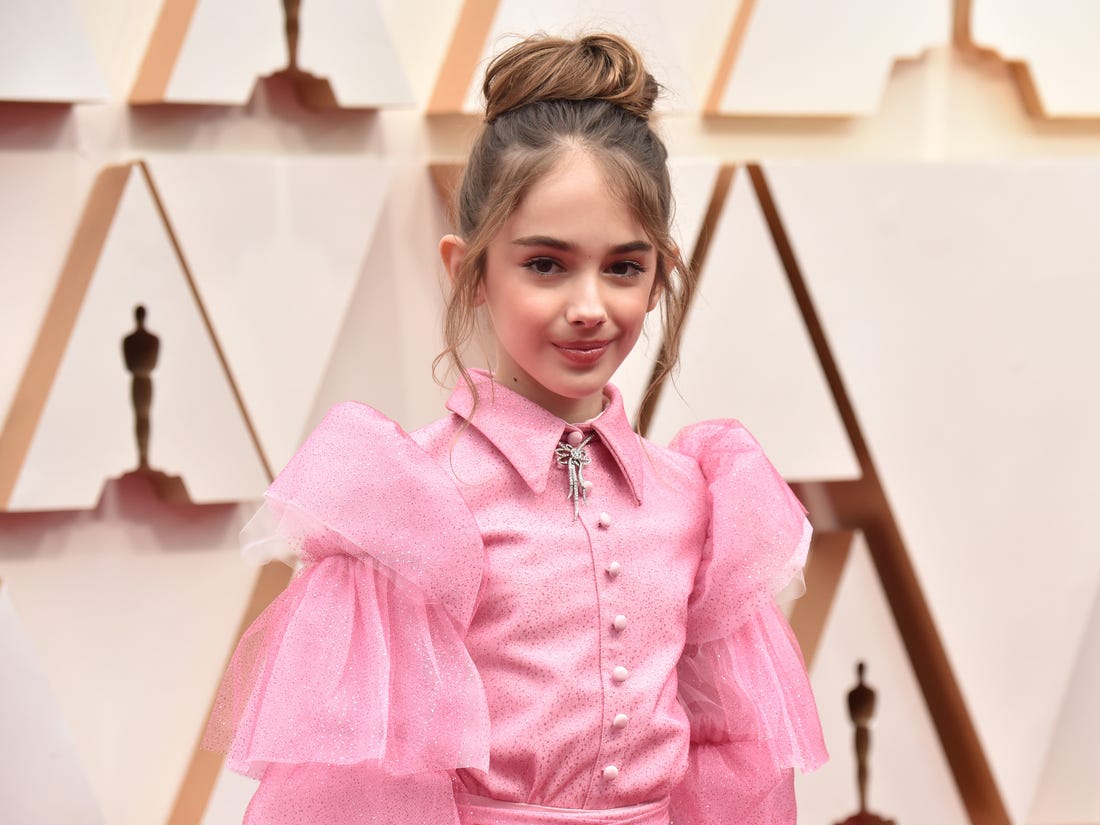 茱莉娅·巴特斯