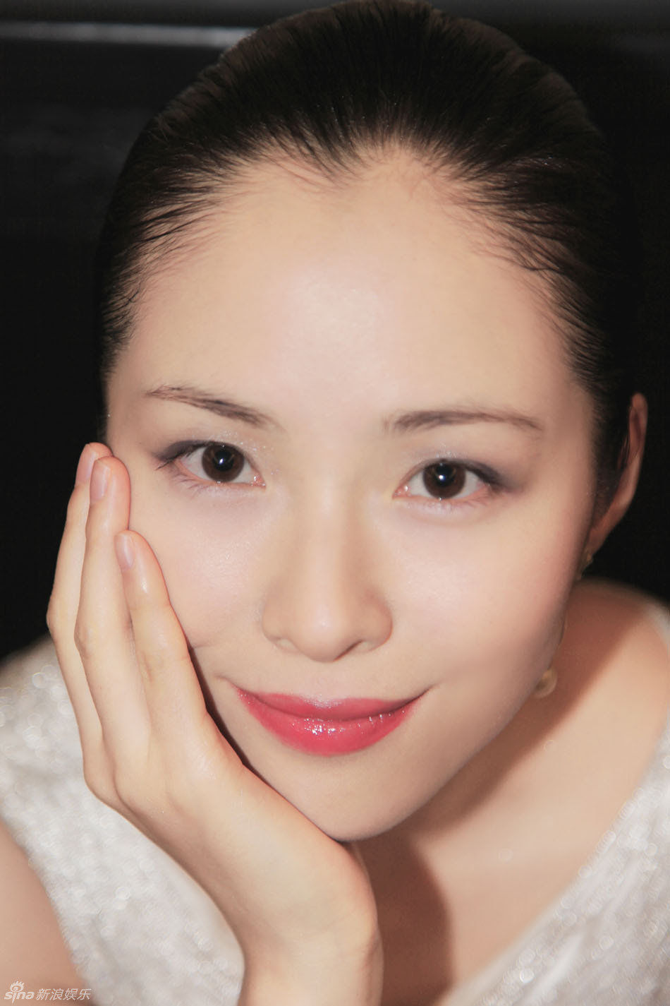  p>江一燕,原名江燕,9月11日出生于浙江省绍兴市,毕业于北京电影学院