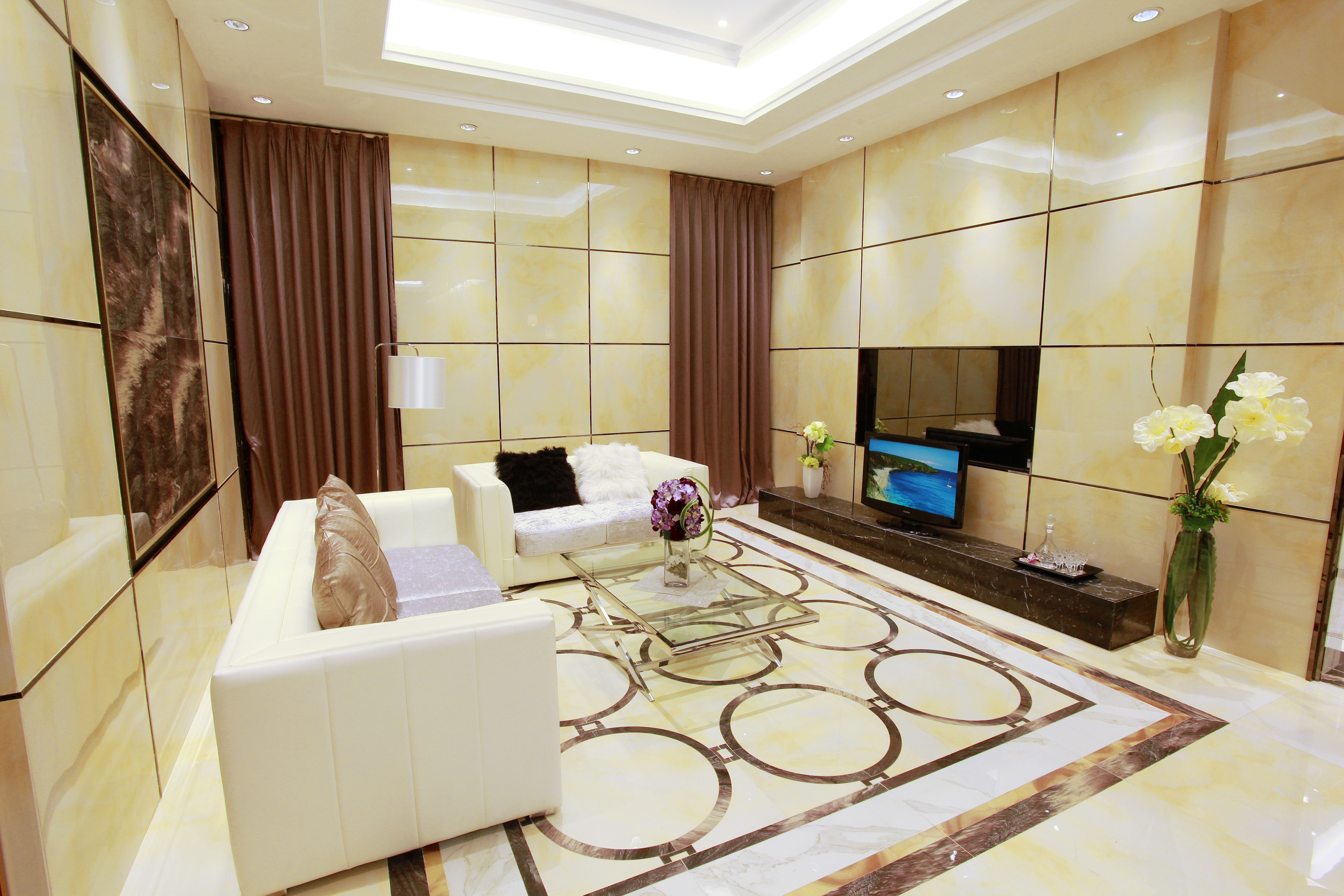 陶瓷有限公司 /a>2004年创立红蜘蛛瓷砖这个极富挑战与震撼力的品牌!