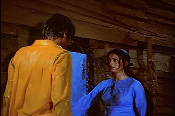  p>《奴里》是1979年上映的印度剧情电影,由manmohan krishna执导,法