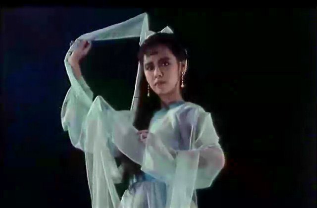  p>《九天玄女》,又名"蛊咒传奇",是由黎俊杰执导,邓萃雯等人主演的一