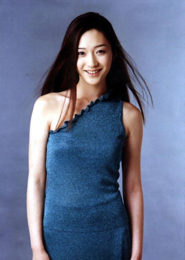  /p> p>1996年,参演个人首部电视剧《 a target="_blank" href="/item