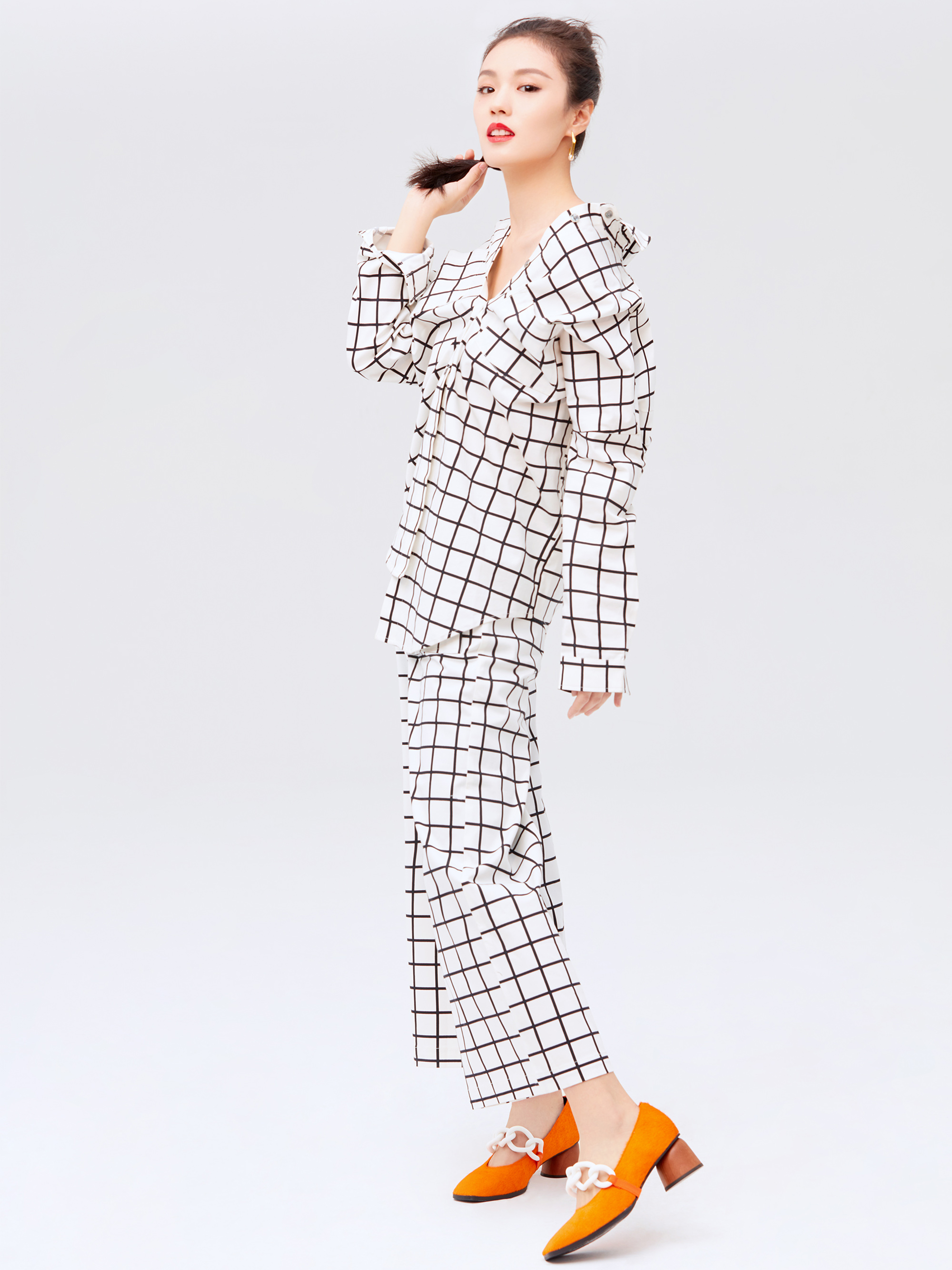 吴了了,女,中国内地女演员