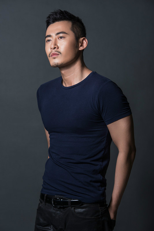  p>魏巍(kk),1983年4月21日生于黑龙江省哈尔滨市,中国内地主持人