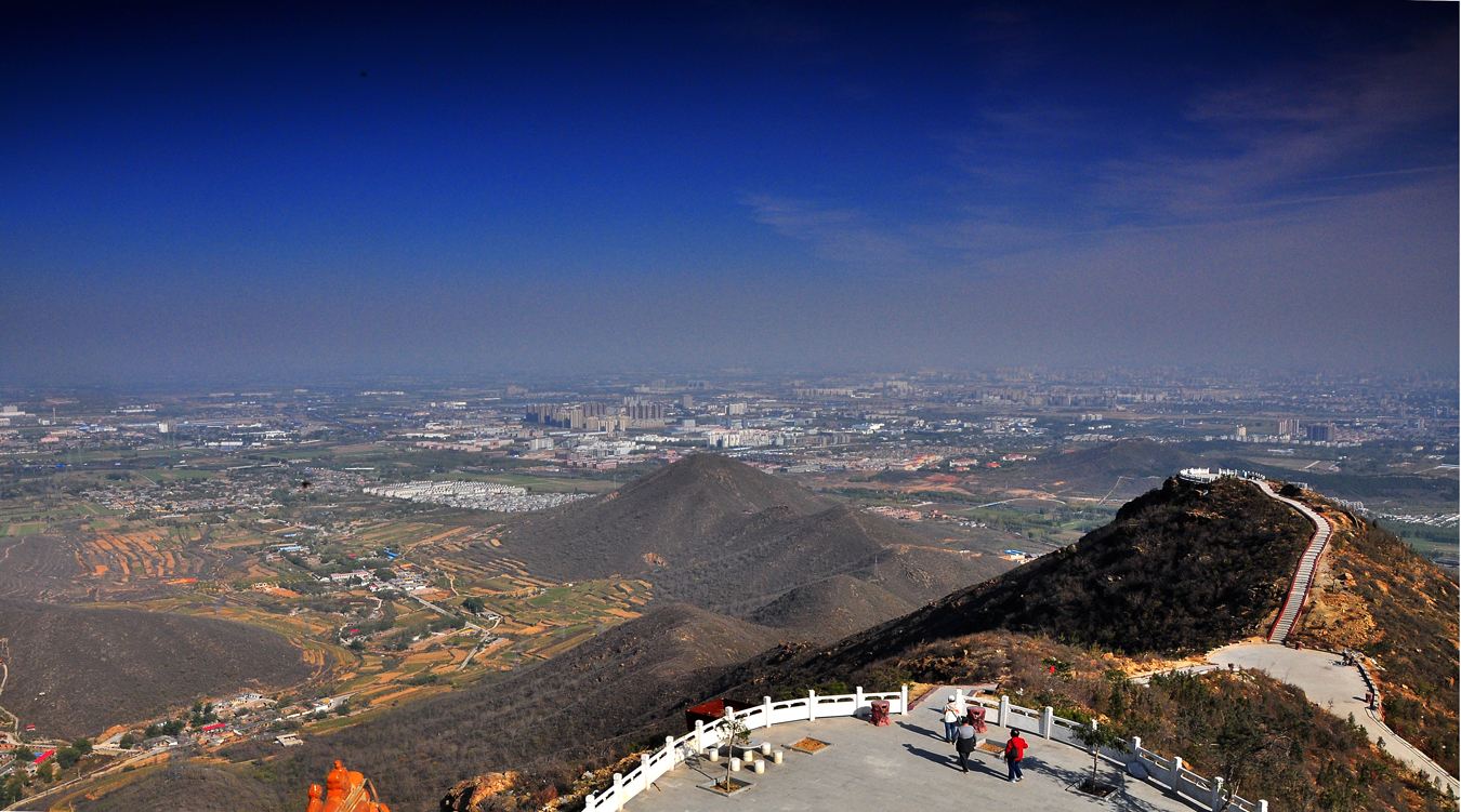  p>石家庄西山森林公园 a target="_blank" href="/item/坐落/4529065