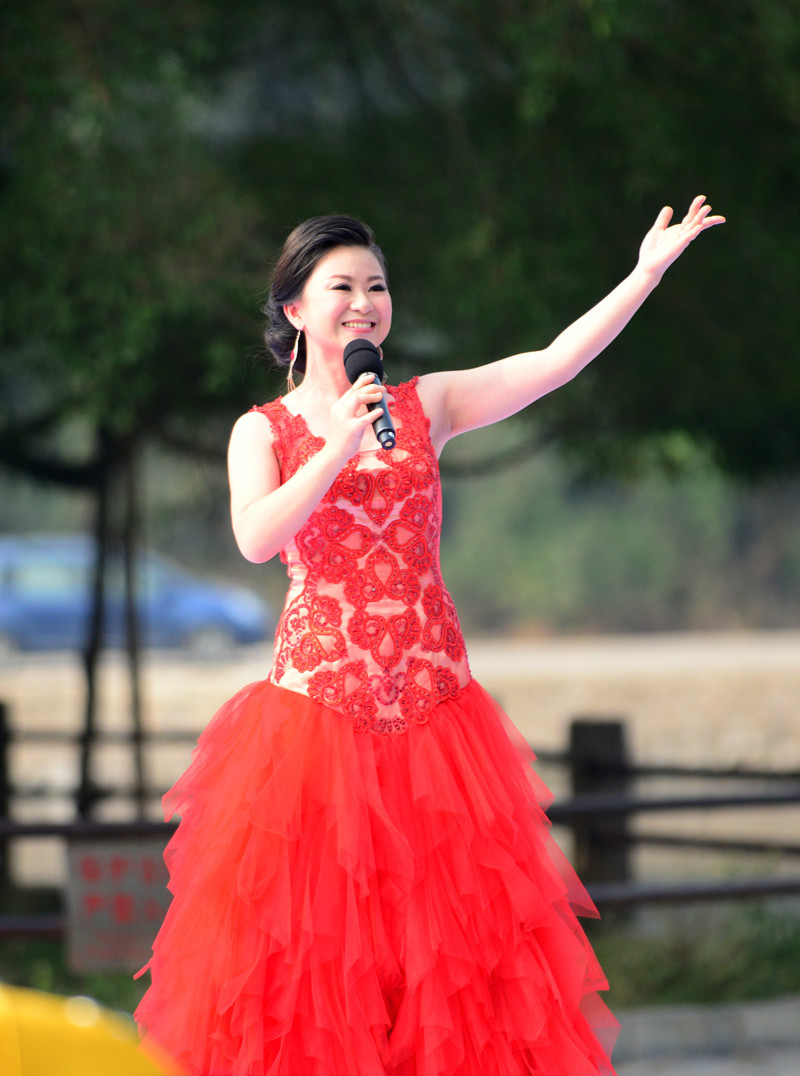  p>赵嘉懿,女,壮族, a target="_blank" href="/item/广西/162679"