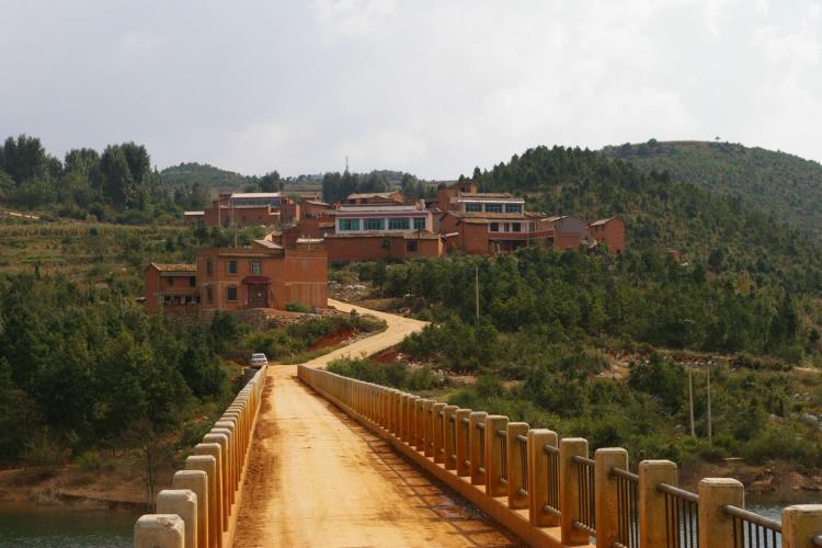  p>该行政村隶属宣威市板桥镇,地处板桥镇西南边,距乡镇政府所在地20