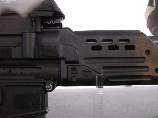  p>韩国k11多用途 a href="#" data-lemmaid="425078">步枪 /a>是将20