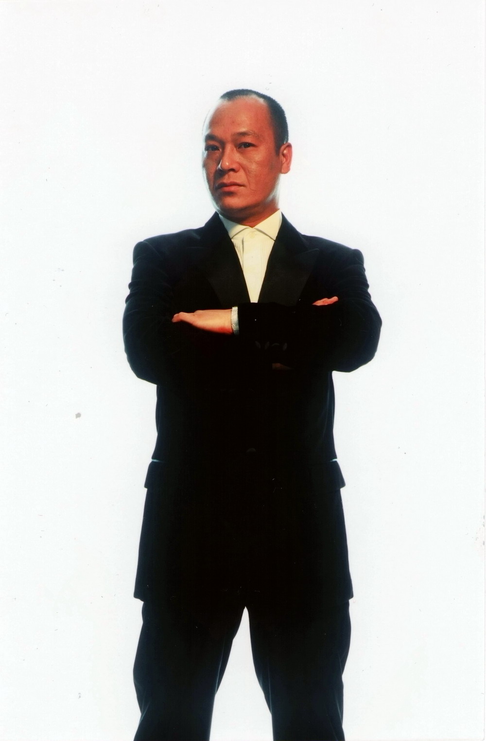  p>吴志雄(chi hung ng),1953年12月25日出生于中国香港,香港男演员.