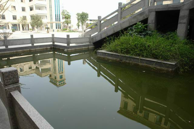 淮北中学位于江苏省 a target="_blank" href="/item/泗洪县/4910810"