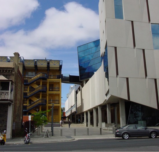 南澳大学商学院