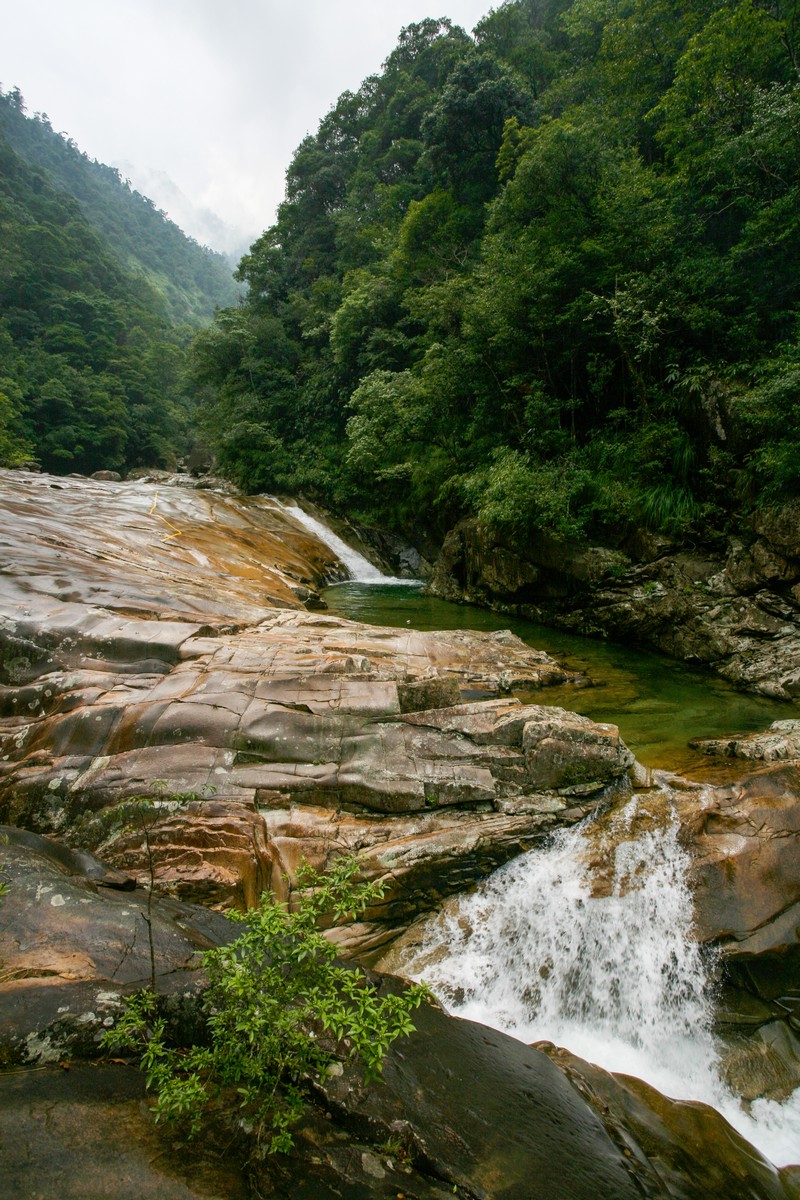 黄岗山大峡谷