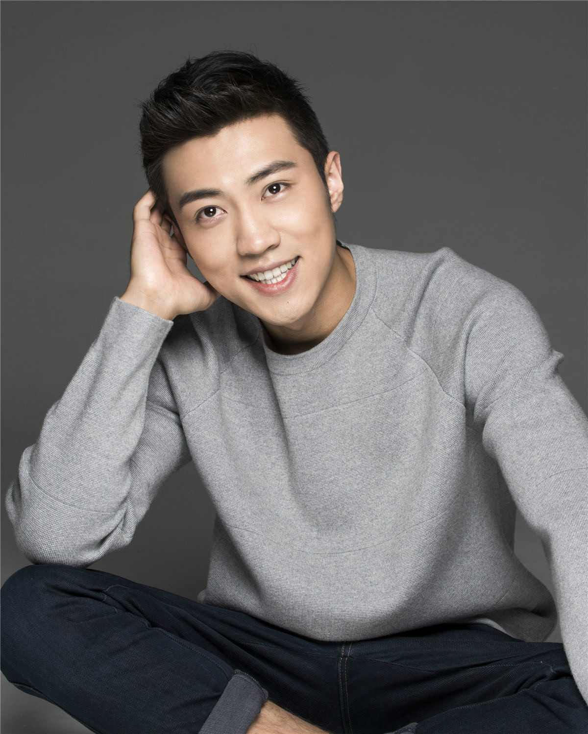  p>李智勇,1991年3月23日出生,毕业于 a target="_blank" href="/item