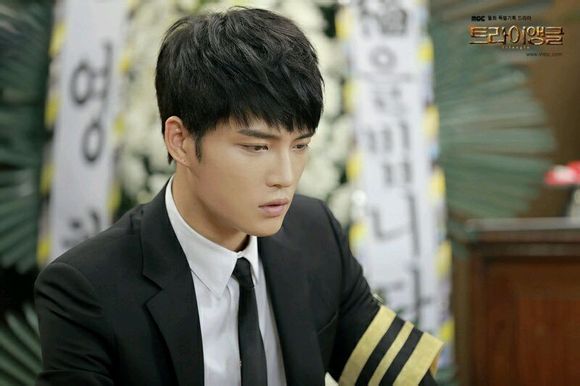  p>《triangle》是 a href="#">韩国mbc电视台 /a>自2014年5月5日起在