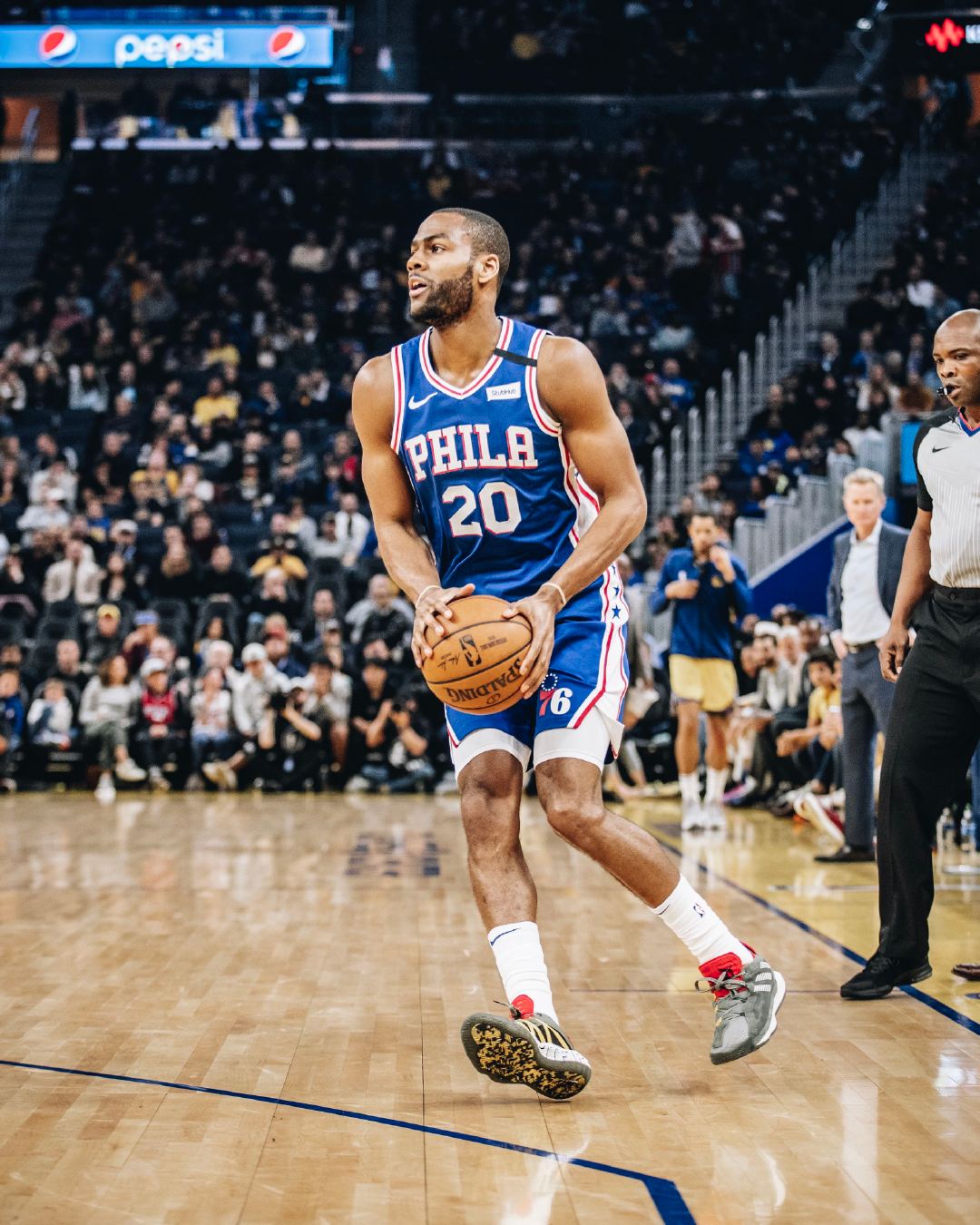  p>亚历克·伯克斯(alec burks),1991年7月21日出生于 a target="