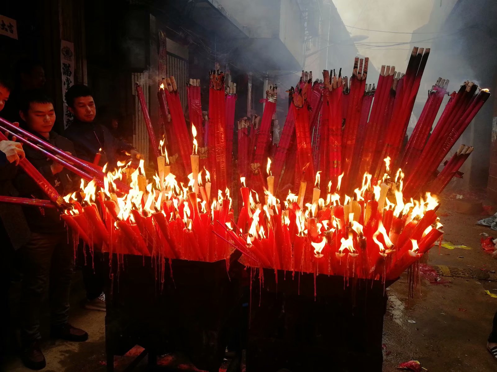  p>杨店龙灯,是一种湖北孝感地区龙舞文化.