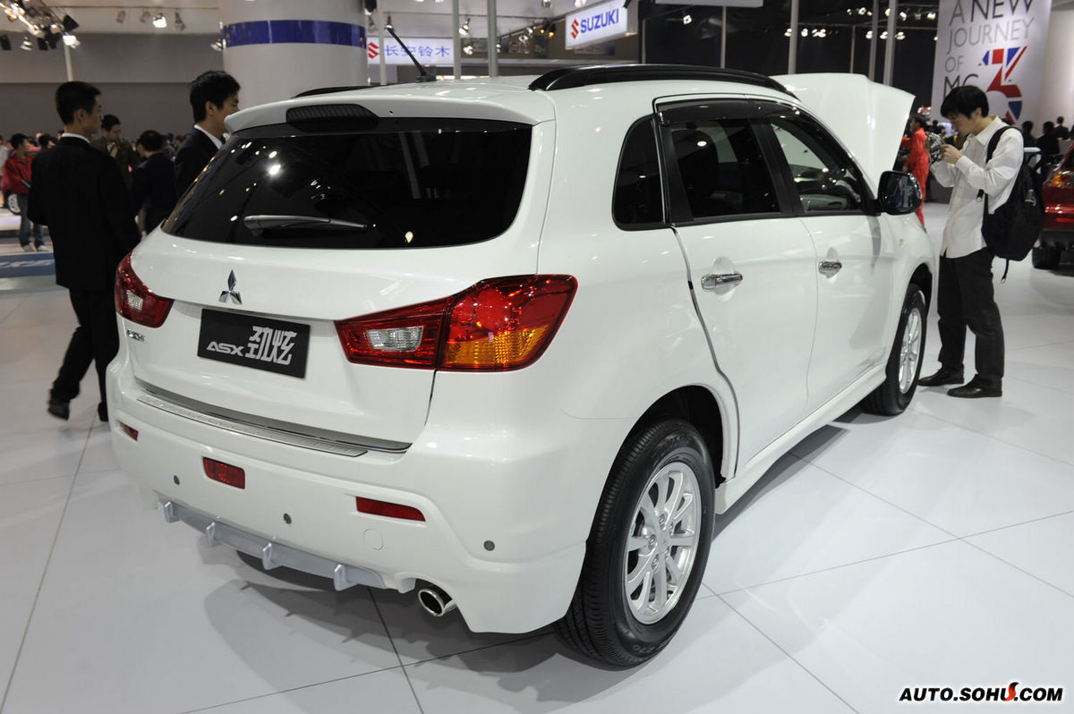 data-lemmaid="11001117">三菱汽车 /a>生产的一款 a>城市suv /a>(也