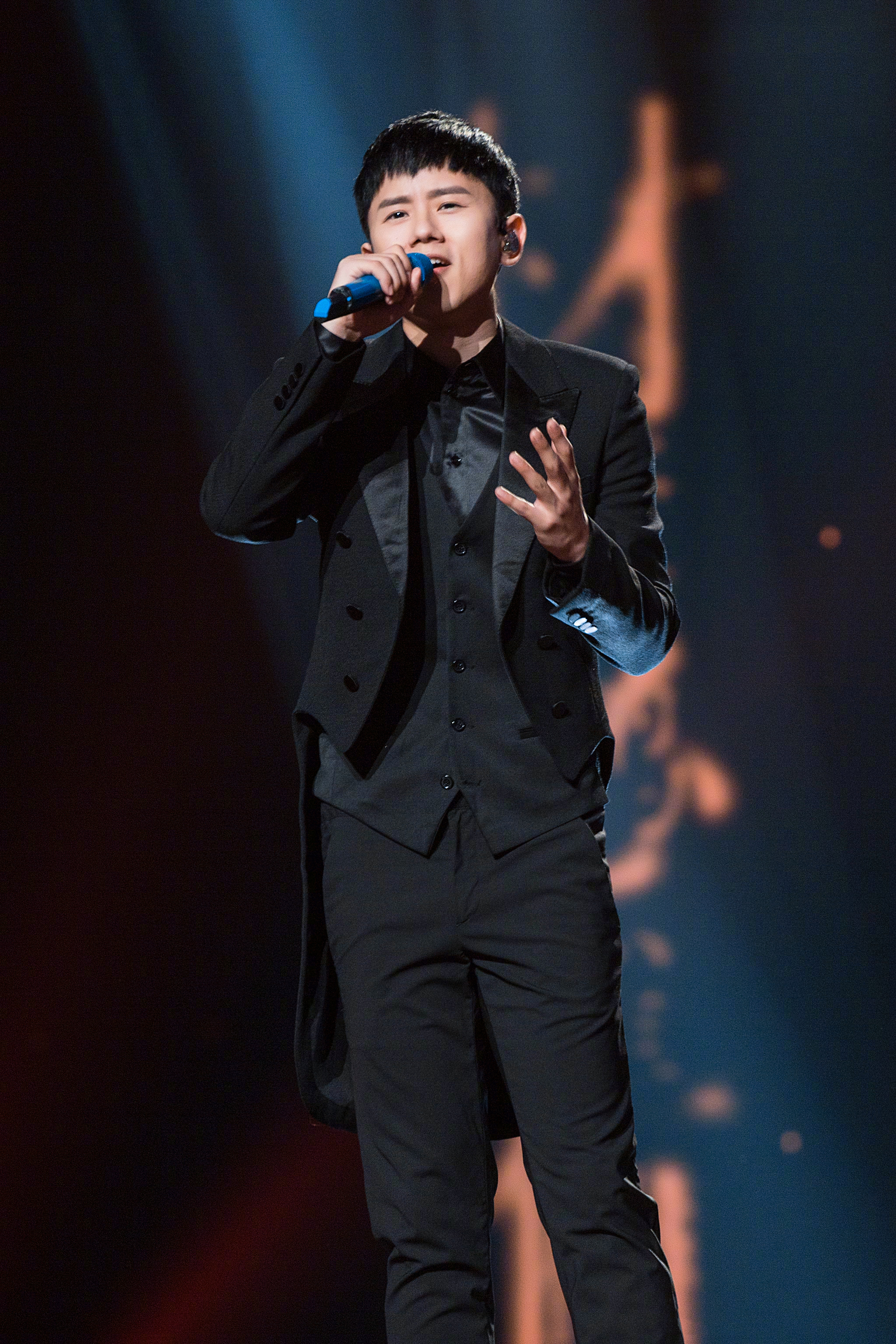  p>张杰(jason zhang),1982年12月20日出生于四川省成都市,中国流行男