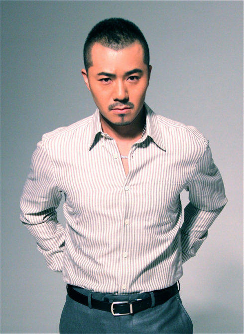  p>《如果有一天你不在我身边》是安琥2010年3月30发行的歌曲.