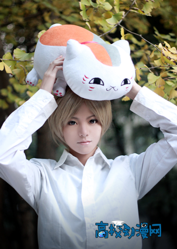  p>coser竿竿,出生于6月30日的coser,他的cos作品以可爱著称,本人可爱