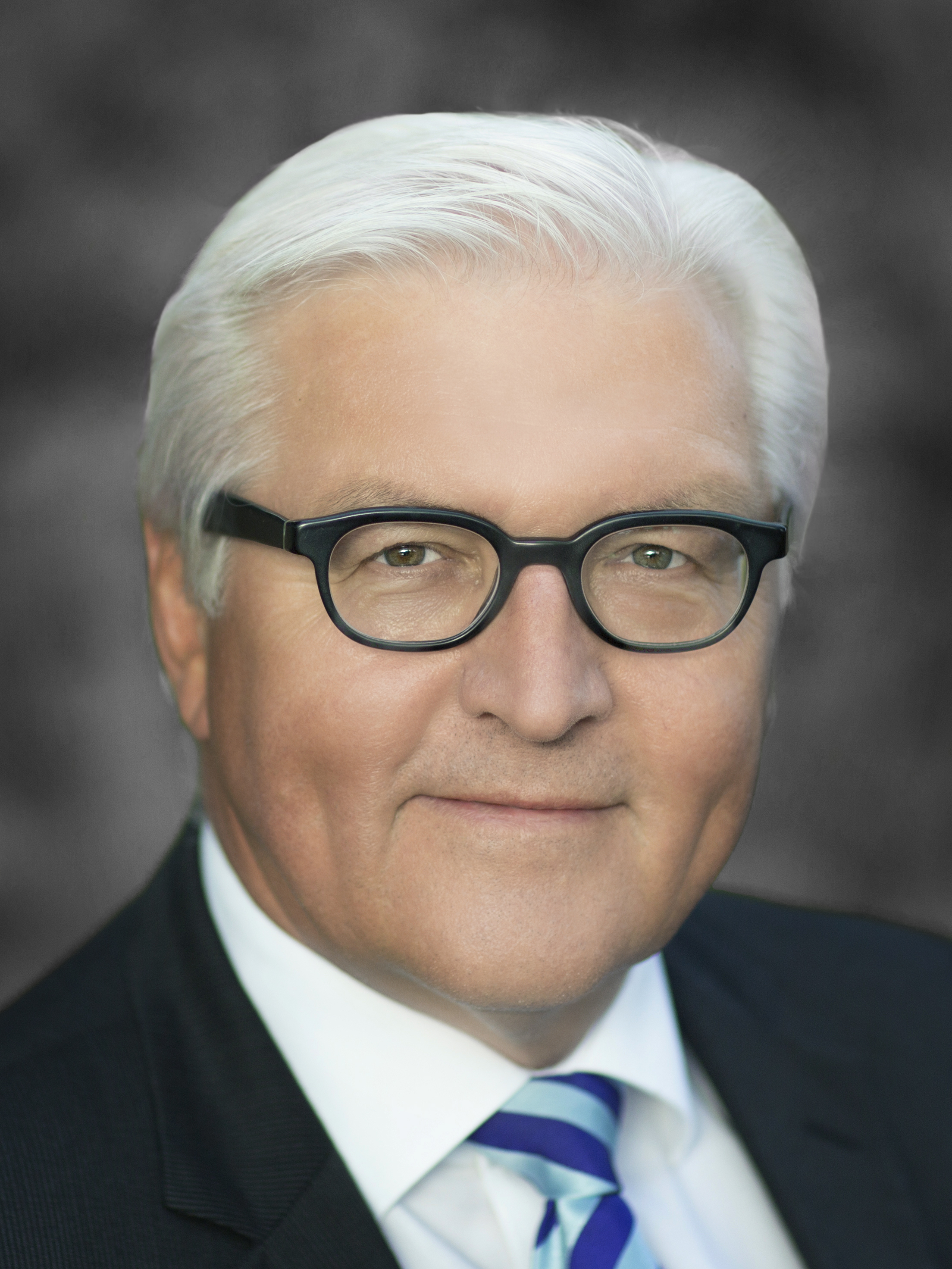  p>弗兰克-瓦尔特·施泰因迈尔(德语:frank-walter steinmeier),现任 