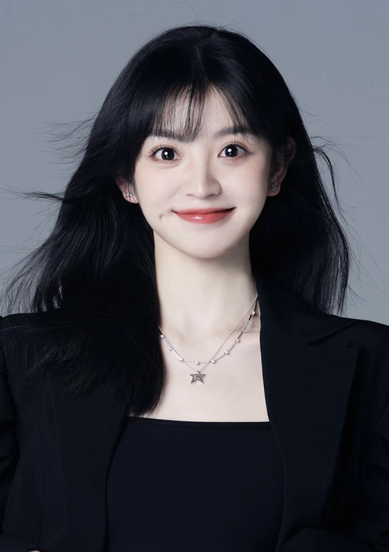  p data-id="gncq0qra32">田曦薇,1997年10月14日出生于重庆市,毕业于